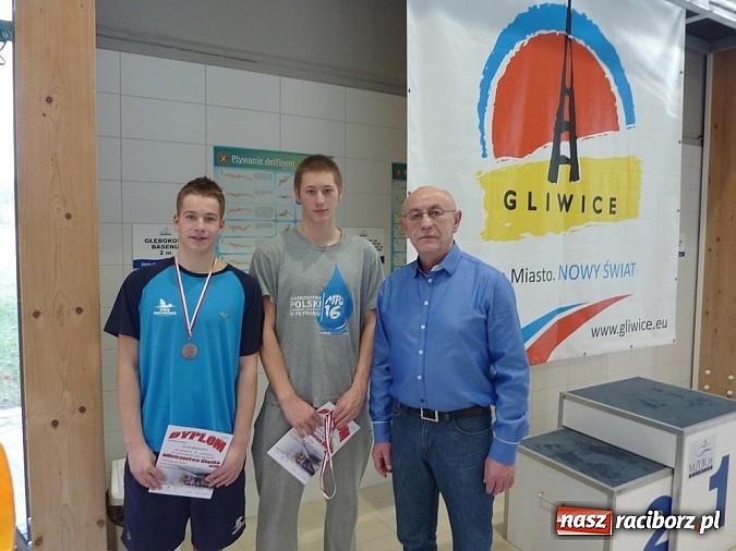 Zdjęcie w galerii na portalu naszraciborz.pl: Pływanie. Michał Błaszczyk w roli głównej wiadomości z regionu