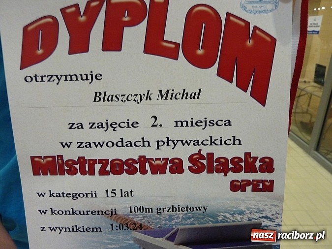 Zdjęcie w galerii na portalu naszraciborz.pl: Pływanie. Michał Błaszczyk w roli głównej wiadomości z regionu