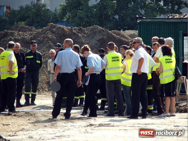Zdjęcie w galerii na portalu naszraciborz.pl: Bomba opuściła Racibórz wiadomości z regionu