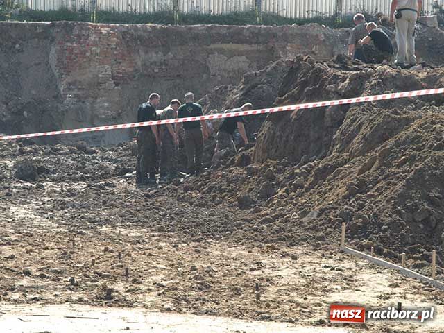 Zdjęcie w galerii na portalu naszraciborz.pl: Bomba opuściła Racibórz wiadomości z regionu