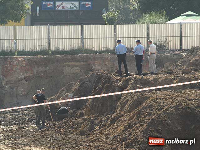 Zdjęcie w galerii na portalu naszraciborz.pl: Bomba opuściła Racibórz wiadomości z regionu