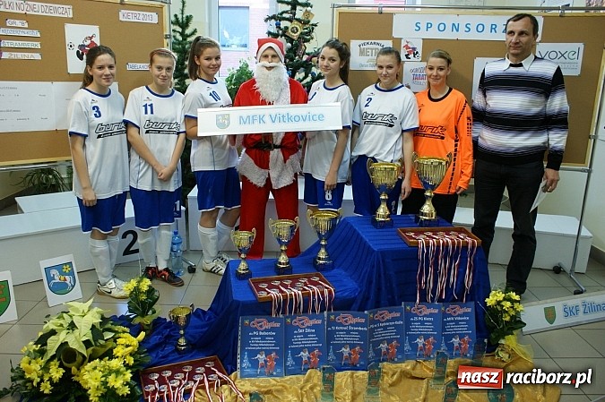 Zdjęcie w galerii na portalu naszraciborz.pl: Już po XIV Mikołajkowym Turnieju w Kietrzu wiadomości z regionu