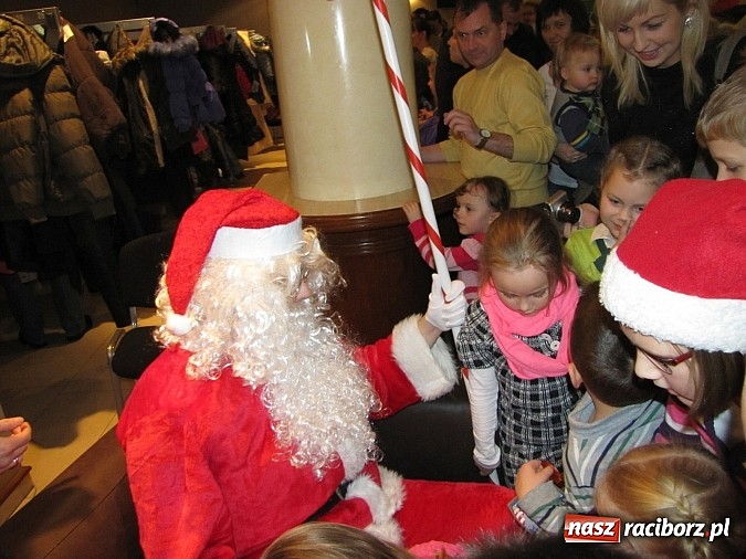 Zdjęcie w galerii na portalu naszraciborz.pl: Teatralne Mikołajki w RCK wiadomości z regionu