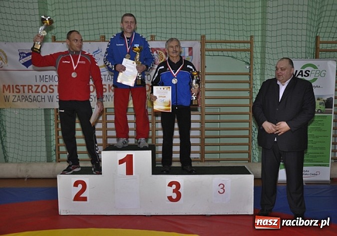 Zdjęcie w galerii na portalu naszraciborz.pl: Unia Racib&oacute;rz mistrzem Polski w zapasach wiadomości z regionu