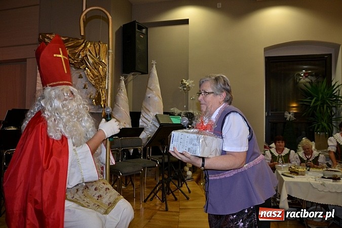 Zdjęcie w galerii na portalu naszraciborz.pl: Kiermasz pełen smakołyków w Tworkowie wiadomości z regionu