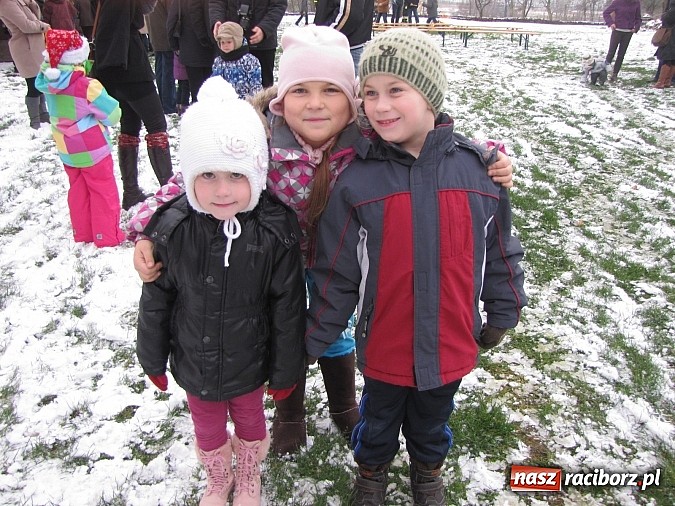 Zdjęcie w galerii na portalu naszraciborz.pl: Mikołaj odwiedził farski ogr&oacute;d w Wojnowicach wiadomości z regionu