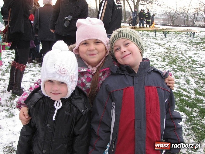 Zdjęcie w galerii na portalu naszraciborz.pl: Mikołaj odwiedził farski ogr&oacute;d w Wojnowicach wiadomości z regionu