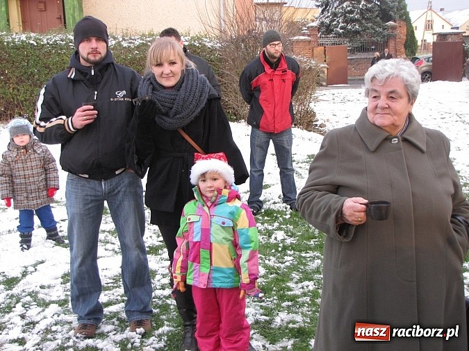 Zdjęcie w galerii na portalu naszraciborz.pl: Mikołaj odwiedził farski ogr&oacute;d w Wojnowicach wiadomości z regionu