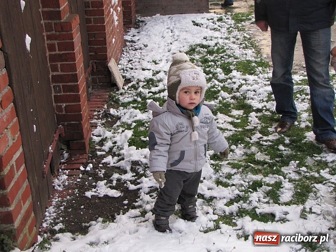 Zdjęcie w galerii na portalu naszraciborz.pl: Mikołaj odwiedził farski ogr&oacute;d w Wojnowicach wiadomości z regionu