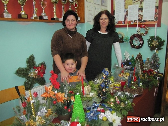 Zdjęcie w galerii na portalu naszraciborz.pl: Świąteczne zapachy i występy w Zespole Szk&oacute;ł w Krzanowicach wiadomości z regionu