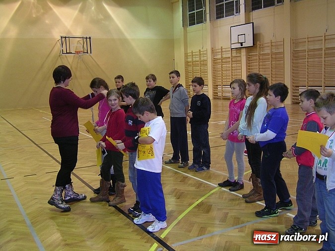 Zdjęcie w galerii na portalu naszraciborz.pl: Święty Mikołaj zawitał do tenisistów wiadomości z regionu