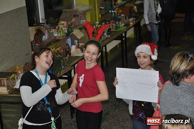 Zdjęcie w galerii na portalu naszraciborz.pl: Wielki świąteczny kiermasz w SP 1 na Ostrogu wiadomości z regionu