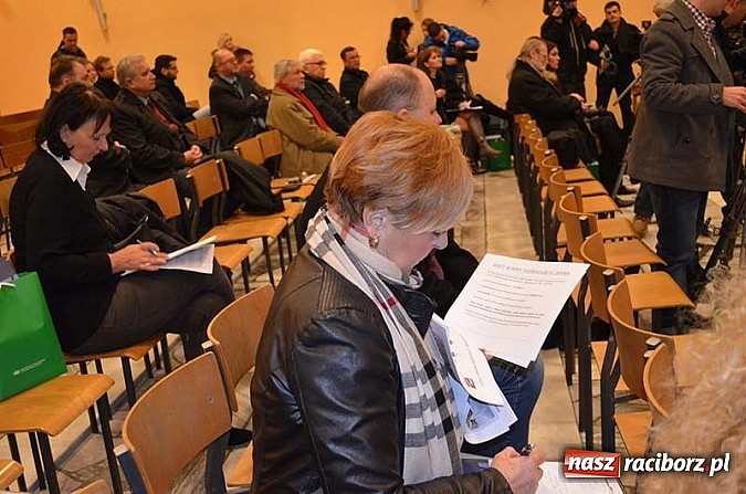 Zdjęcie w galerii na portalu naszraciborz.pl: Ekokonferencja na dachu kościoła wiadomości z regionu