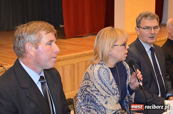 Zdjęcie w galerii na portalu naszraciborz.pl: Ekokonferencja na dachu kościoła wiadomości z regionu