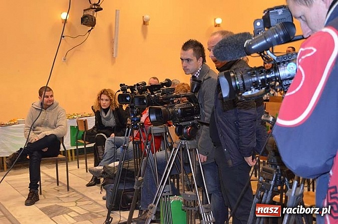 Zdjęcie w galerii na portalu naszraciborz.pl: Ekokonferencja na dachu kościoła wiadomości z regionu