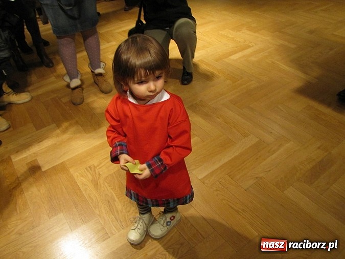 Zdjęcie w galerii na portalu naszraciborz.pl: Gdzieś w nas - wernisaż wystawy Ostrowskich wiadomości z regionu