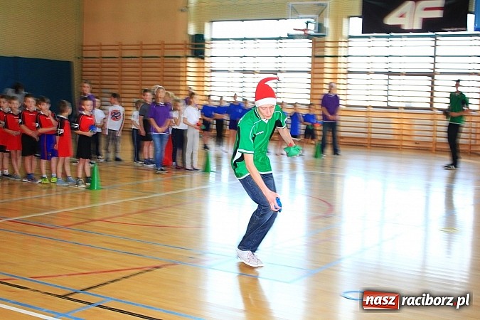 Zdjęcie w galerii na portalu naszraciborz.pl: W Rudniku odbył się turniej mikołajkowy wiadomości z regionu