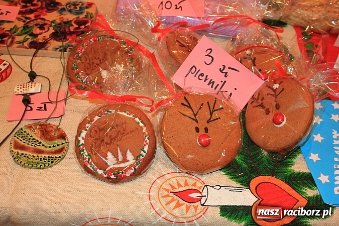 Zdjęcie w galerii na portalu naszraciborz.pl: Śnieżna Pastorałka - widowisko w RCK-u wiadomości z regionu