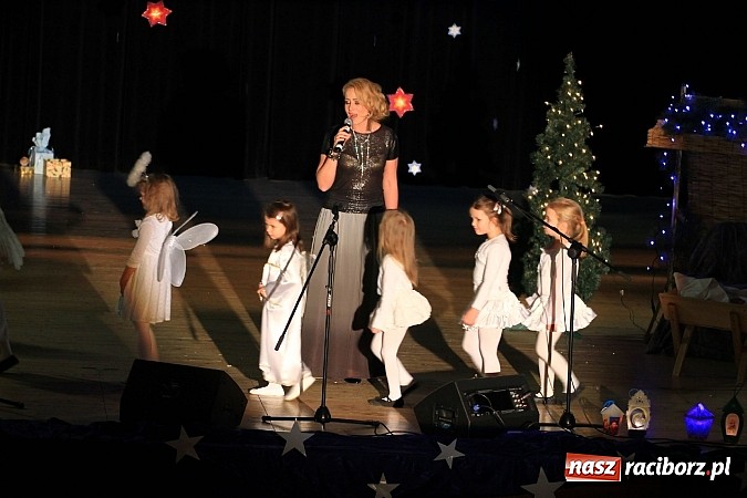 Zdjęcie w galerii na portalu naszraciborz.pl: Śnieżna Pastorałka - widowisko w RCK-u wiadomości z regionu