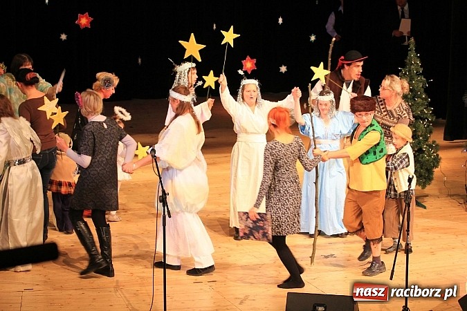 Zdjęcie w galerii na portalu naszraciborz.pl: Śnieżna Pastorałka - widowisko w RCK-u wiadomości z regionu