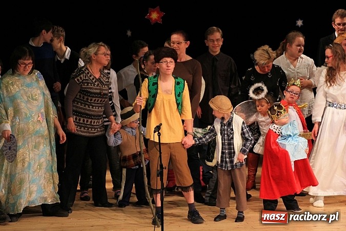 Zdjęcie w galerii na portalu naszraciborz.pl: Śnieżna Pastorałka - widowisko w RCK-u wiadomości z regionu