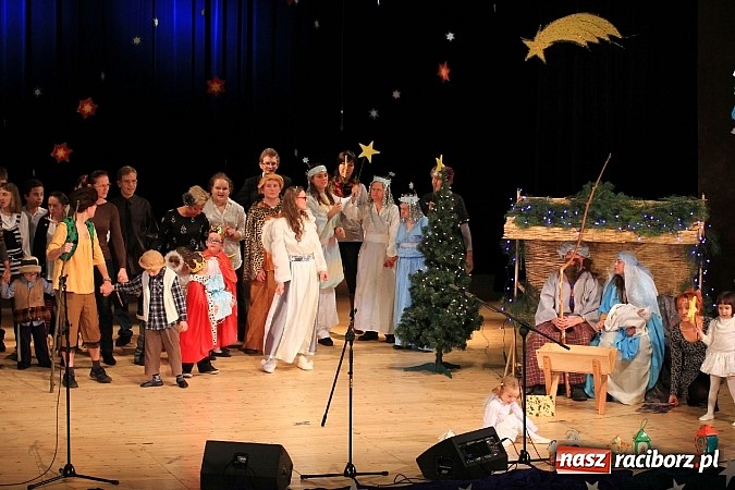 Zdjęcie w galerii na portalu naszraciborz.pl: Śnieżna Pastorałka - widowisko w RCK-u wiadomości z regionu