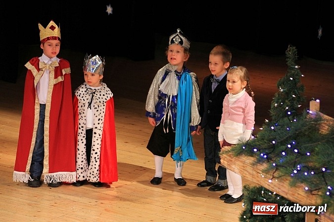 Zdjęcie w galerii na portalu naszraciborz.pl: Śnieżna Pastorałka - widowisko w RCK-u wiadomości z regionu