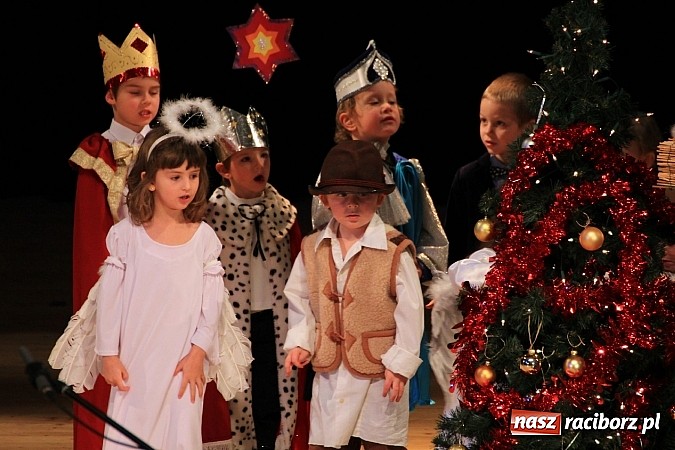 Zdjęcie w galerii na portalu naszraciborz.pl: Śnieżna Pastorałka - widowisko w RCK-u wiadomości z regionu