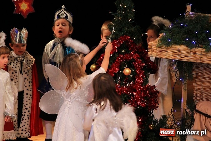 Zdjęcie w galerii na portalu naszraciborz.pl: Śnieżna Pastorałka - widowisko w RCK-u wiadomości z regionu