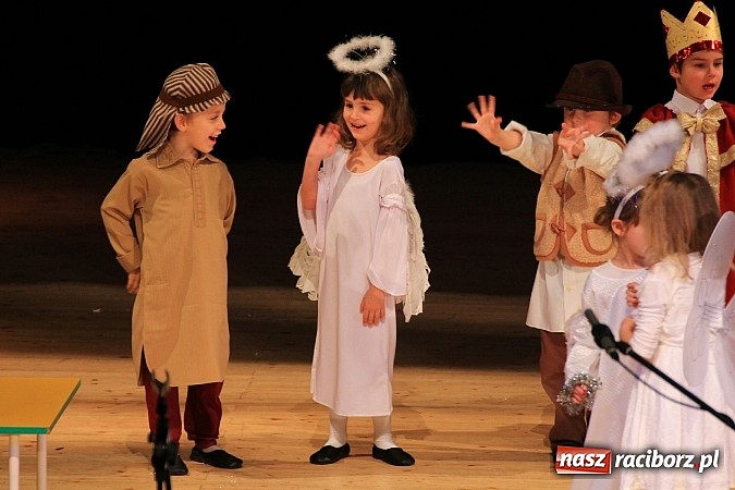 Zdjęcie w galerii na portalu naszraciborz.pl: Śnieżna Pastorałka - widowisko w RCK-u wiadomości z regionu