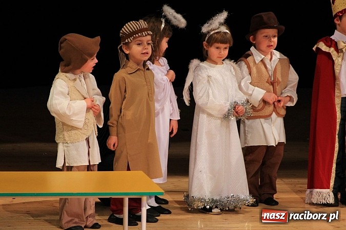 Zdjęcie w galerii na portalu naszraciborz.pl: Śnieżna Pastorałka - widowisko w RCK-u wiadomości z regionu