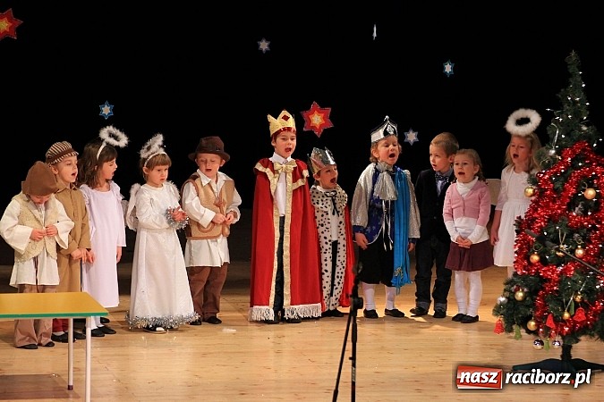 Zdjęcie w galerii na portalu naszraciborz.pl: Śnieżna Pastorałka - widowisko w RCK-u wiadomości z regionu