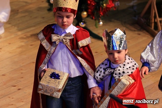 Zdjęcie w galerii na portalu naszraciborz.pl: Śnieżna Pastorałka - widowisko w RCK-u wiadomości z regionu