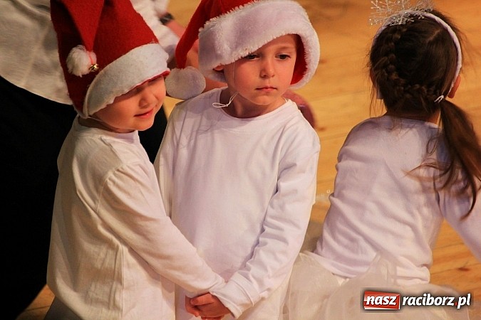 Zdjęcie w galerii na portalu naszraciborz.pl: Śnieżna Pastorałka - widowisko w RCK-u wiadomości z regionu