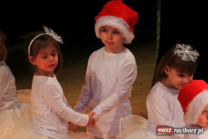 Zdjęcie w galerii na portalu naszraciborz.pl: Śnieżna Pastorałka - widowisko w RCK-u wiadomości z regionu