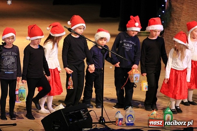 Zdjęcie w galerii na portalu naszraciborz.pl: Śnieżna Pastorałka - widowisko w RCK-u wiadomości z regionu
