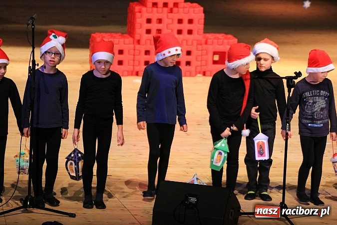 Zdjęcie w galerii na portalu naszraciborz.pl: Śnieżna Pastorałka - widowisko w RCK-u wiadomości z regionu