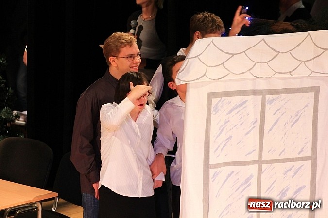 Zdjęcie w galerii na portalu naszraciborz.pl: Śnieżna Pastorałka - widowisko w RCK-u wiadomości z regionu