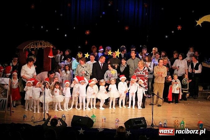 Zdjęcie w galerii na portalu naszraciborz.pl: Śnieżna Pastorałka - widowisko w RCK-u wiadomości z regionu