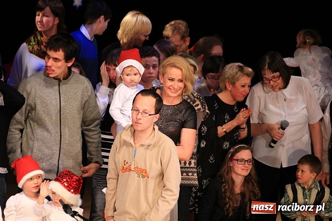 Zdjęcie w galerii na portalu naszraciborz.pl: Śnieżna Pastorałka - widowisko w RCK-u wiadomości z regionu