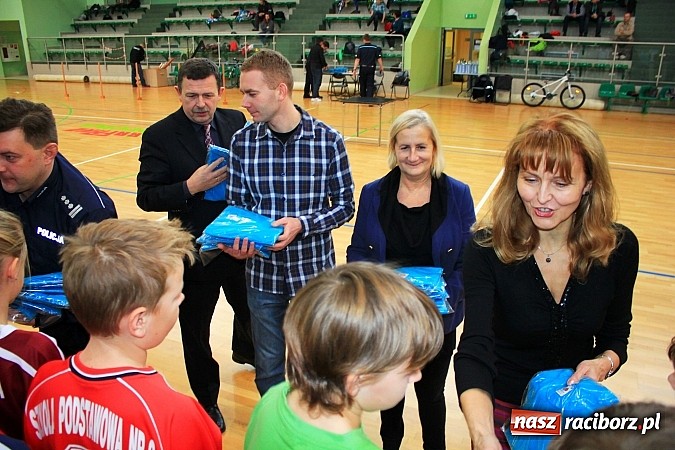 Zdjęcie w galerii na portalu naszraciborz.pl: Szkoła z Kobyli najlepsza w II Zimowym Turnieju Bezpieczeństwa Ruchu Drogowego wiadomości z regionu