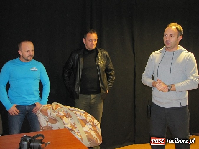 Zdjęcie w galerii na portalu naszraciborz.pl: GROM nie jest dla grzecznych dzieci wiadomości z regionu