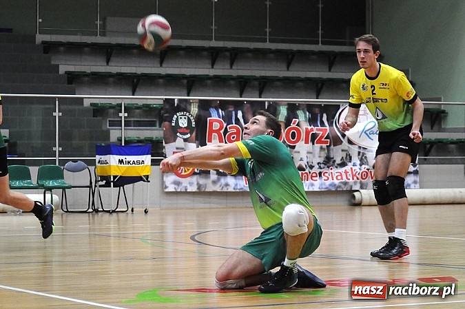 Zdjęcie w galerii na portalu naszraciborz.pl: Lider z Zawiercia zgarnął trzy punkty wiadomości z regionu