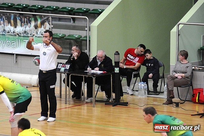 Zdjęcie w galerii na portalu naszraciborz.pl: Lider z Zawiercia zgarnął trzy punkty wiadomości z regionu