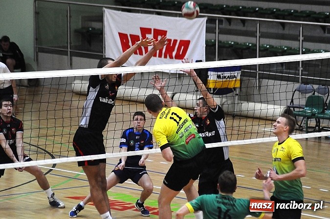 Zdjęcie w galerii na portalu naszraciborz.pl: Lider z Zawiercia zgarnął trzy punkty wiadomości z regionu