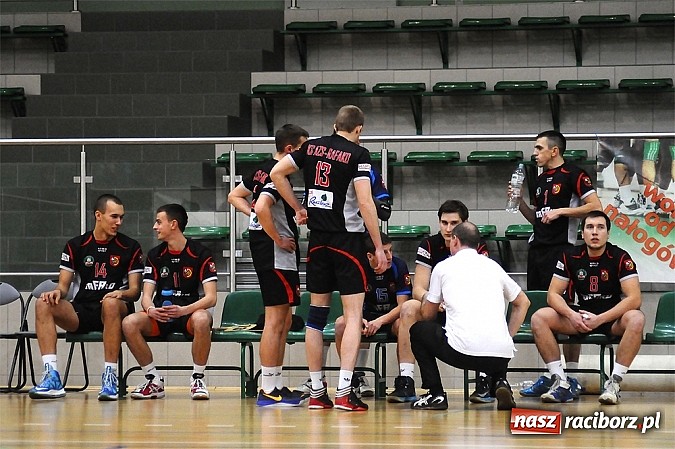 Zdjęcie w galerii na portalu naszraciborz.pl: Lider z Zawiercia zgarnął trzy punkty wiadomości z regionu