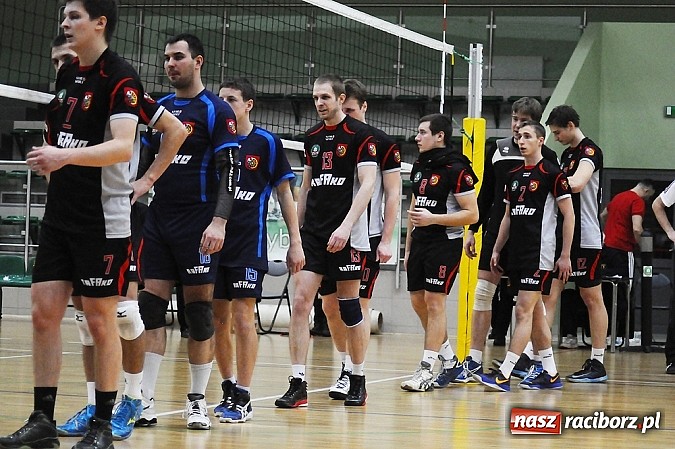 Zdjęcie w galerii na portalu naszraciborz.pl: Lider z Zawiercia zgarnął trzy punkty wiadomości z regionu