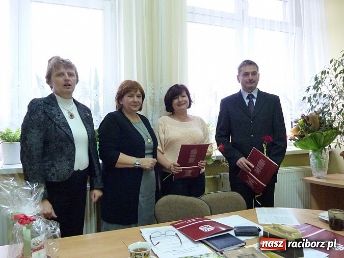 Zdjęcie w galerii na portalu naszraciborz.pl: Wyr&oacute;żnienia w raciborskim ZNP wiadomości z regionu