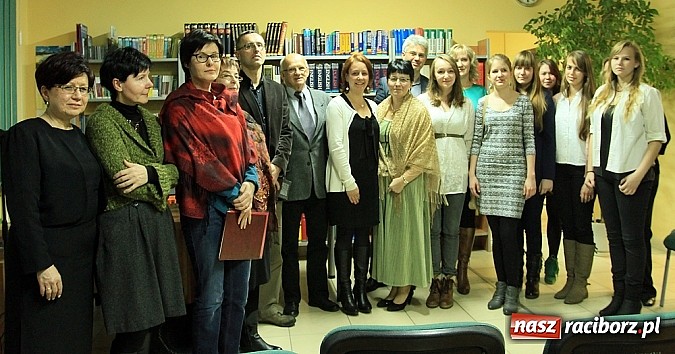 Zdjęcie w galerii na portalu naszraciborz.pl: O Tuwimie – tłumaczu w bibliotece PWSZ wiadomości z regionu