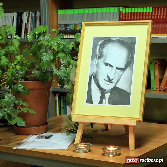 Zdjęcie w galerii na portalu naszraciborz.pl: O Tuwimie – tłumaczu w bibliotece PWSZ wiadomości z regionu